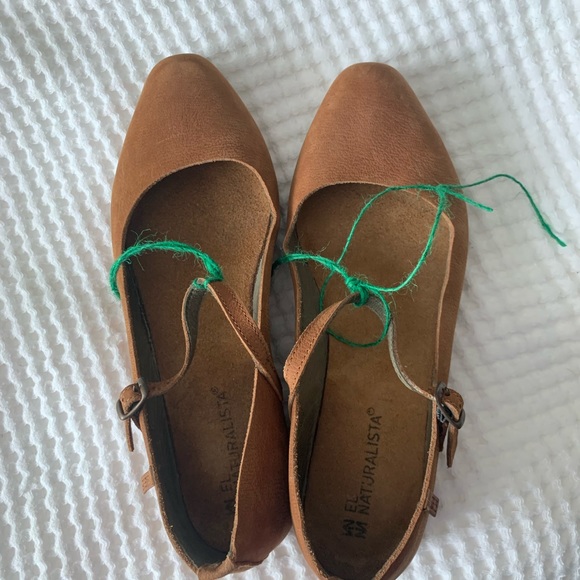 El Naturalista Suede Maryjane flats 9/40 - Picture 7 of 7